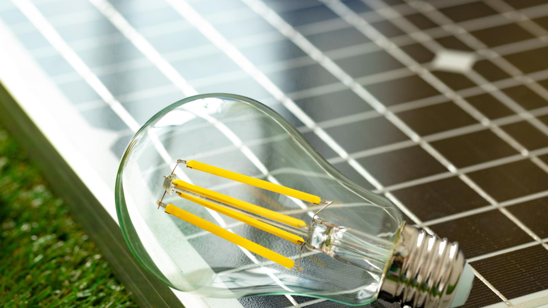 Les avantages d'acheter des panneaux solaires pour produire son énergie